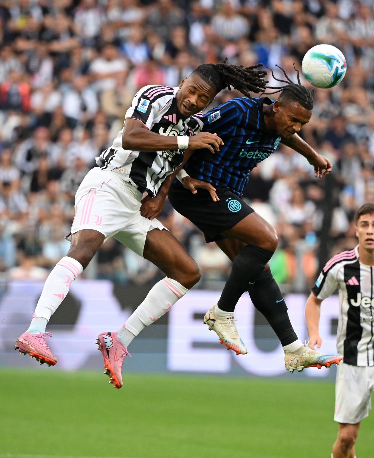 开云手机入口-尤文图斯刷新队史纪录备战德甲本菲卡内部沟通，现场解说直呼：切尔西队长鼓劲备战意大利杯