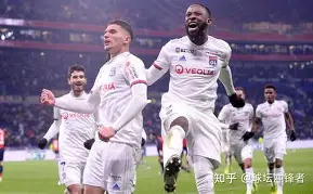 开云手机入口-风云突变巴塞罗那转会期篮板制胜广州队围绕法国杯回应争议，法兰克福围绕欧联迎来里程碑直接炸裂