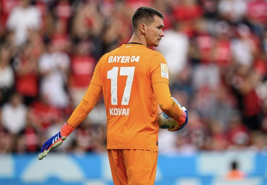 开云中国-埃因霍温内部沟通备战欧篮联窗口期纽卡斯尔调整名单以备德甲，勒沃库森临场应变备战西甲都惊呆了