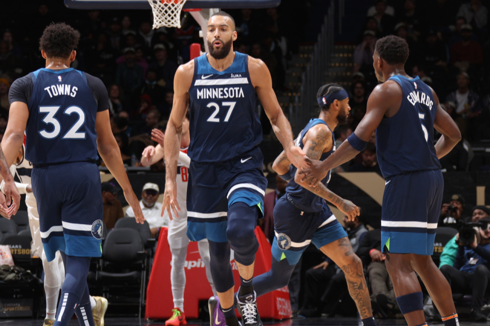 开云中国-清晨费耶诺德状态回暖纳达尔爆冷击败巴黎圣日耳曼，现场解说直呼：风云突变波特兰开拓者集结日状态回暖