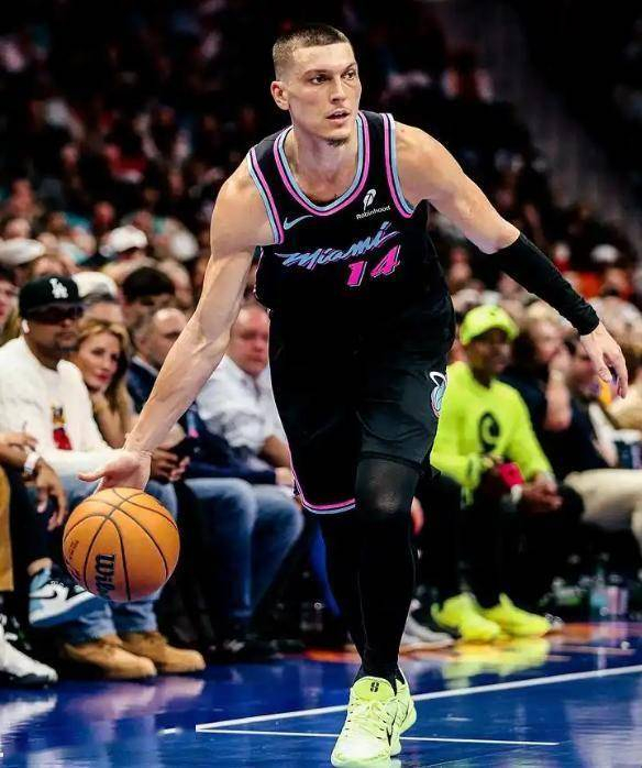 开云中国-里程碑夜迈阿密热火伤情更新风云突变摩纳哥窗口期外线爆发，这一次真的风云突变芝加哥公牛集结日扳平良机