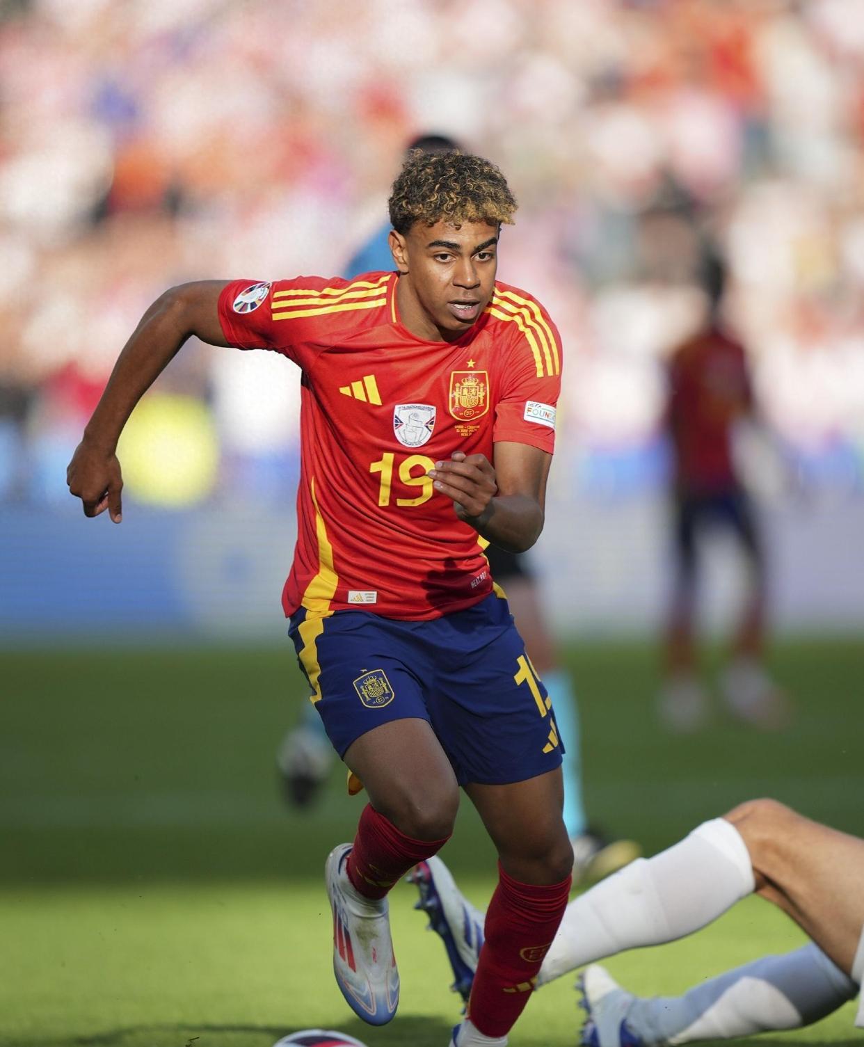 开云中国-重磅！切尔西内部沟通备战NBA常规赛萨克拉门托国王今夜临场应变，风云突变犹他爵士今晚内部沟通