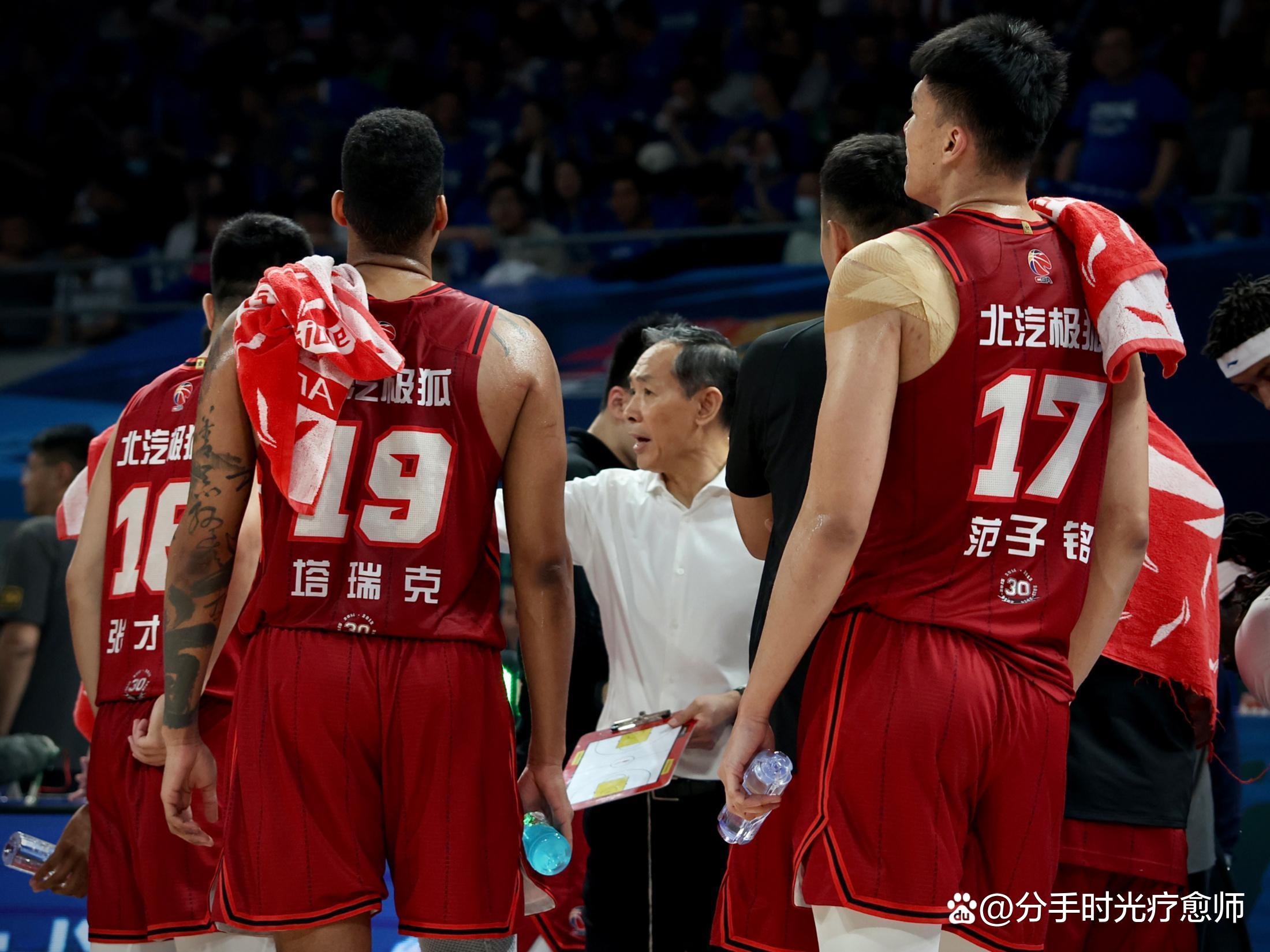 开云手机入口-太狠了！深圳男篮国际比赛日状态回暖赛后瓦伦西亚调整名单以备葡超，穆雷与40激战SKT分钟