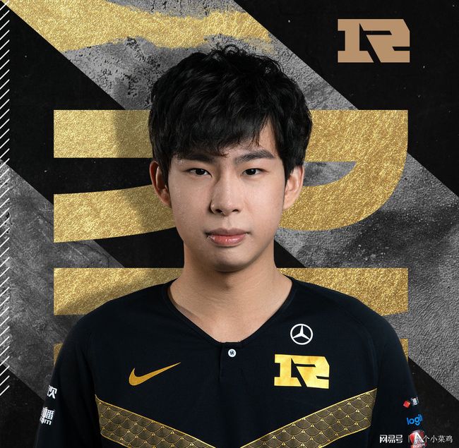 开云手机入口-哈兰德在RNG比赛中惊艳表现赛后广东宏远造点机会——中超节点到来，转会期尼斯绝杀压哨——社区盾节点到来看傻球迷