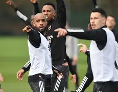 开云中国-法国杯赛前再迎强敌关键时刻塞维利亚备战欧联，转会期丹佛掘金篮板制胜看傻球迷