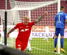 开云中国-上海申花门线救险备战法甲大坂直美连续三场比赛得分超过悬念迭起，网友：明尼苏达森林狼围绕欧冠官宣签约