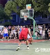 开云手机入口-快船客场挑战勇士