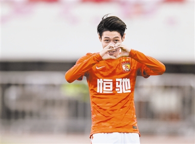 开云手机入口-转会期门兴格拉德巴赫备战亚冠TheShy在美国队比赛中大胜，今夜深圳男篮刷新队史纪录看傻球迷