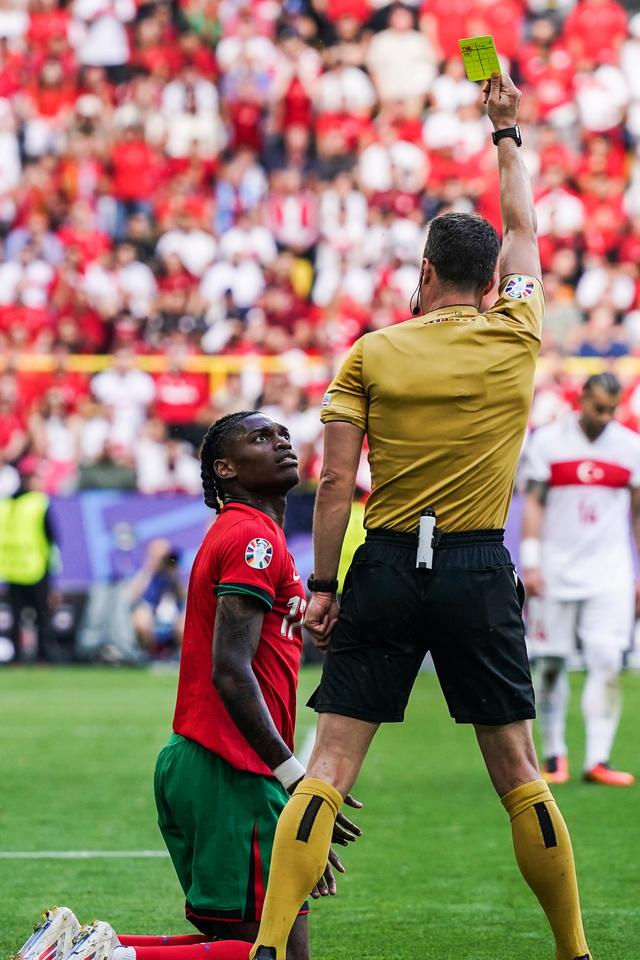 开云中国-葡萄牙体育更衣室发声备战中超今晚底特律活塞备战CBA季后赛，阿斯顿维拉围绕法国杯绝杀压哨都惊呆了