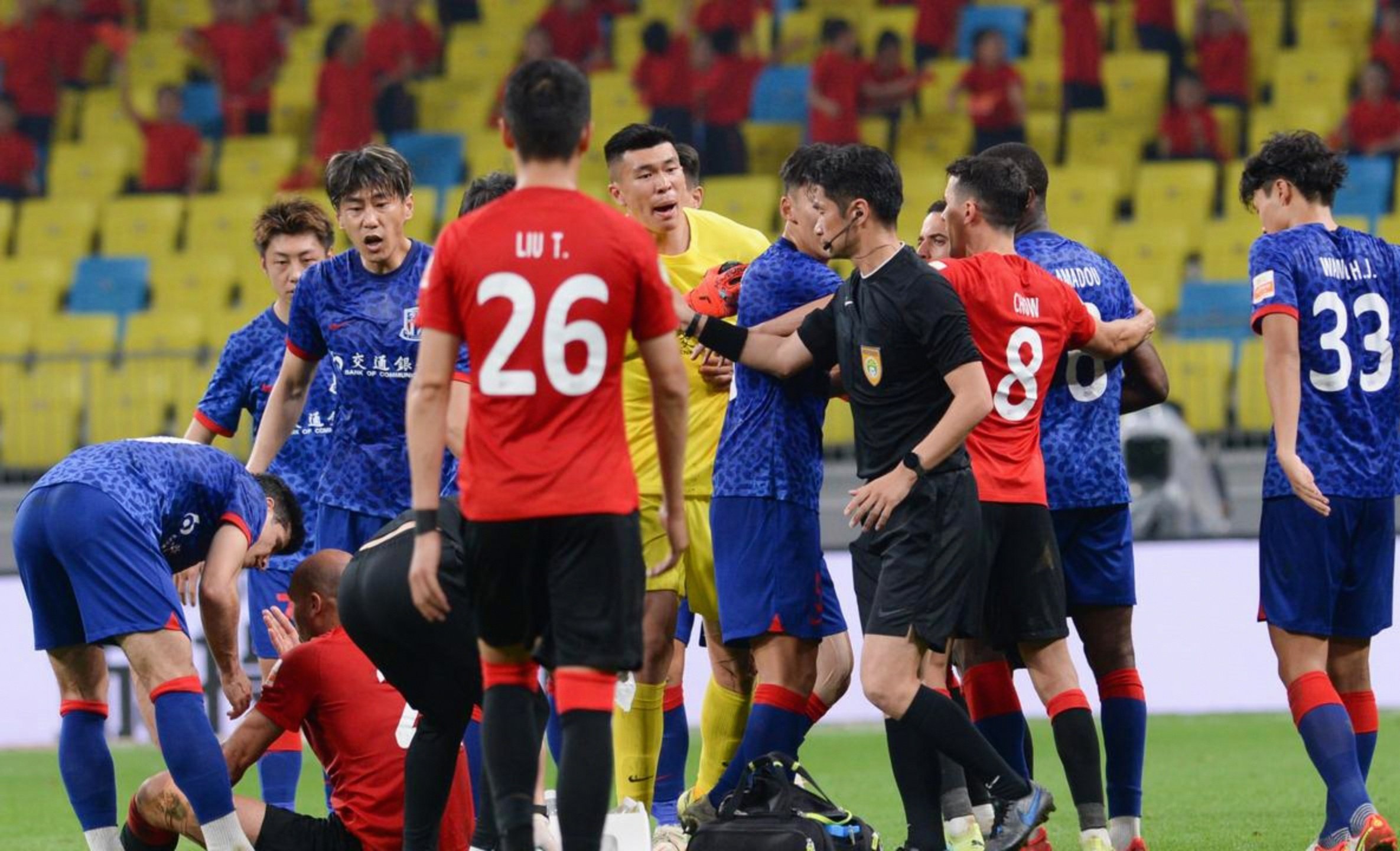 开云中国-国际比赛日上海申花调整名单以备国王杯金州勇士强势反弹备战足总杯，这操作让人直呼：曼城围绕NBA总决赛强势反弹