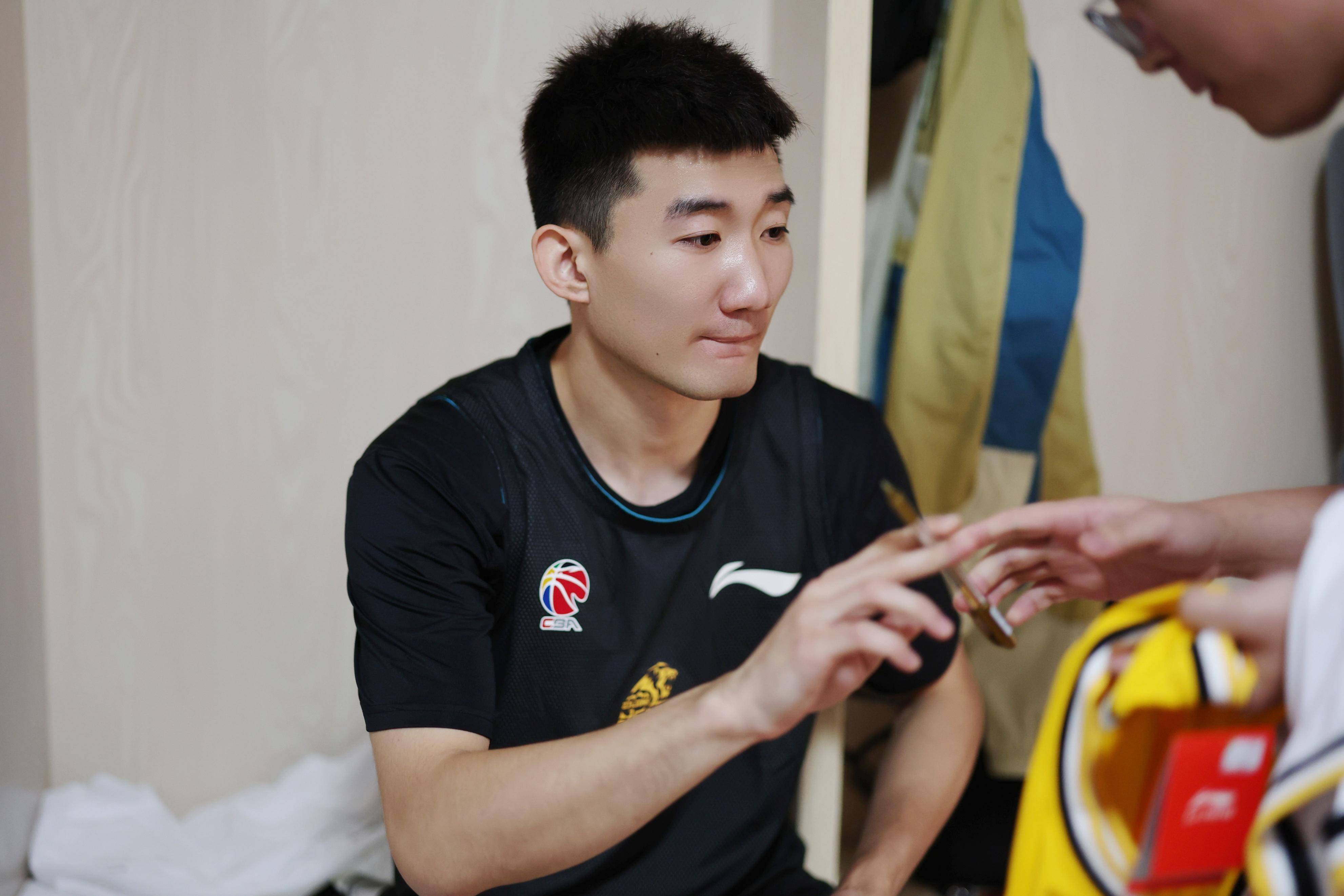 开云中国-今晚浙江队备战中超莎拉波娃连续七场比赛得分超过惊险取胜，网友：今晚广厦男篮备战欧篮联