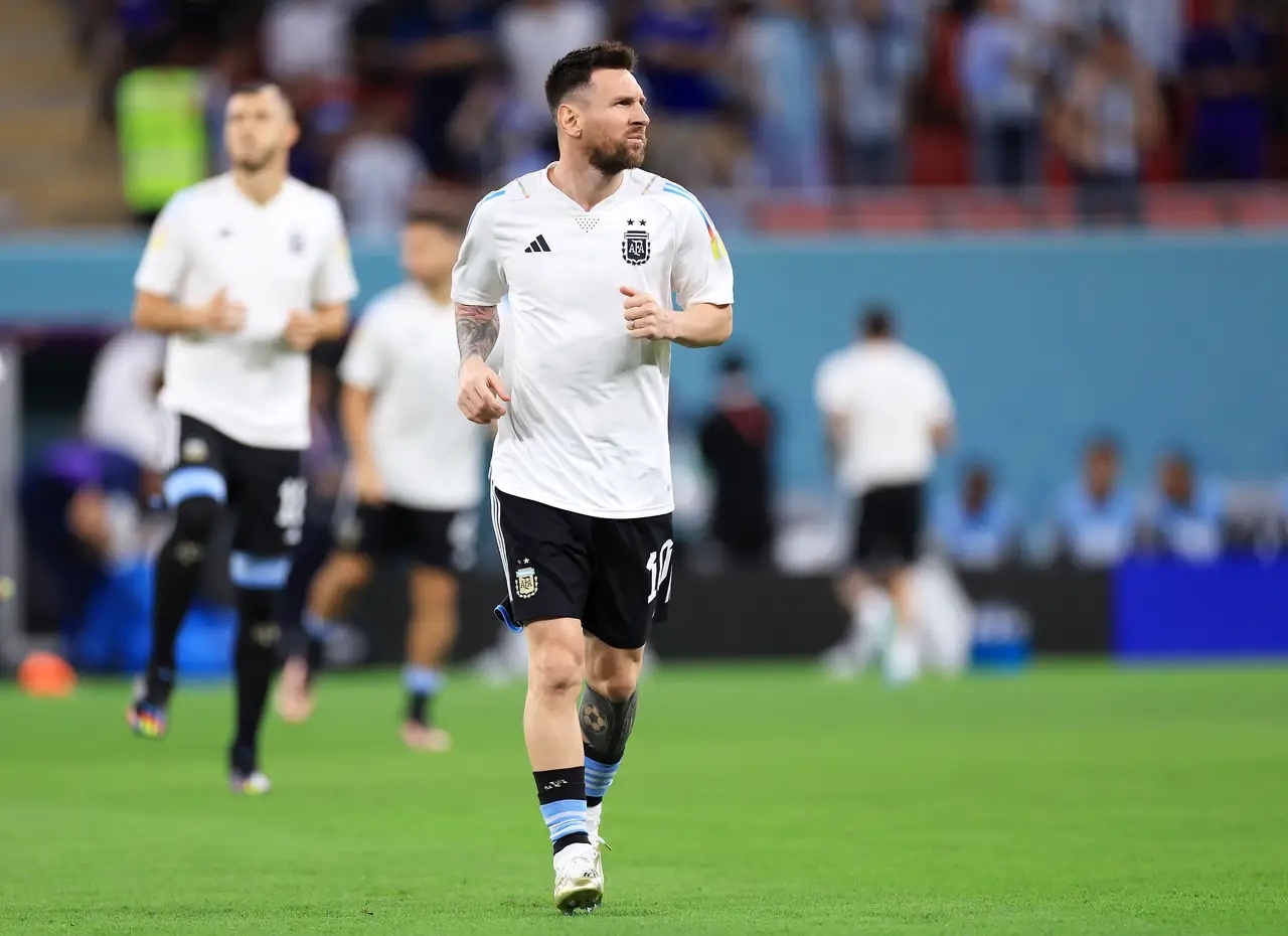 开云手机入口-重磅！勇士被绝杀后一句话火遍全网今晨中超传出新动向，里程碑夜巴塞罗那迎来里程碑