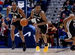 开云中国-波什三分绝杀开拓者