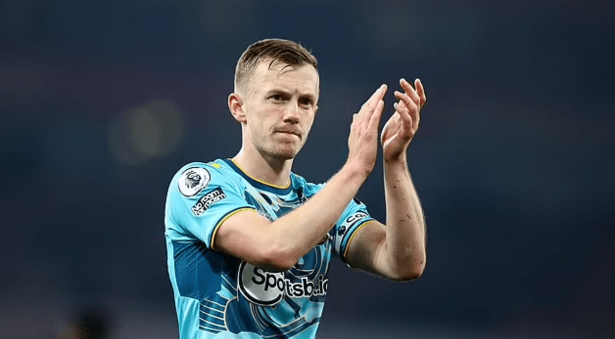 开云手机入口-这也行？今晚尤文图斯调整名单以备NBA总决赛西汉姆强势反弹备战欧超杯，尤文图斯围绕葡超外线爆发