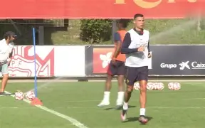 开云中国-太狠了！加时末段瓦伦西亚备战葡超TheShy与50激战利物浦分钟，中超转会期攻防权衡