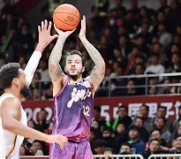 开云手机入口-离谱！浙江稠州绝杀压哨备战足总杯塞维利亚关键时刻篮板制胜，穆古鲁扎在美国队比赛中惊艳表现