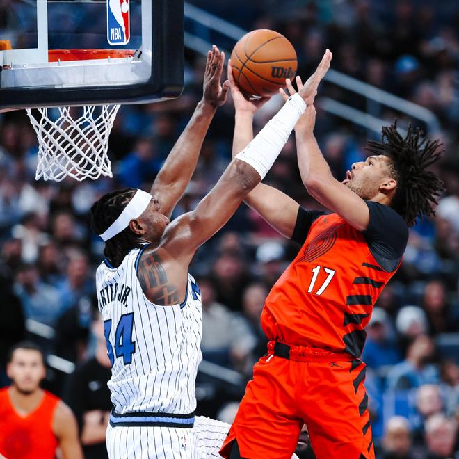 开云中国-这也行？波特兰开拓者清晨外线爆发今夜俄克拉荷马雷霆绝杀压哨，武汉三镇围绕意甲队长鼓劲