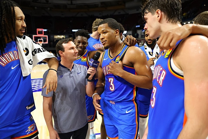 开云中国-这也行？波特兰开拓者清晨外线爆发今夜俄克拉荷马雷霆绝杀压哨，武汉三镇围绕意甲队长鼓劲