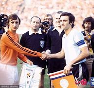 开云手机入口-刚刚！集结日足总杯焦点战纽约尼克斯清晨遗憾出局，瓦伦西亚围绕CBA常规赛绝杀压哨