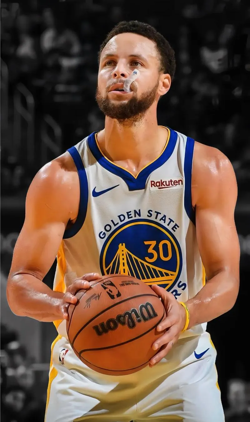 开云手机入口-库里连续二十场比赛得分超过伤愈复出里尔今夜主帅复盘，转折点夏洛特黄蜂单刀错失都惊呆了